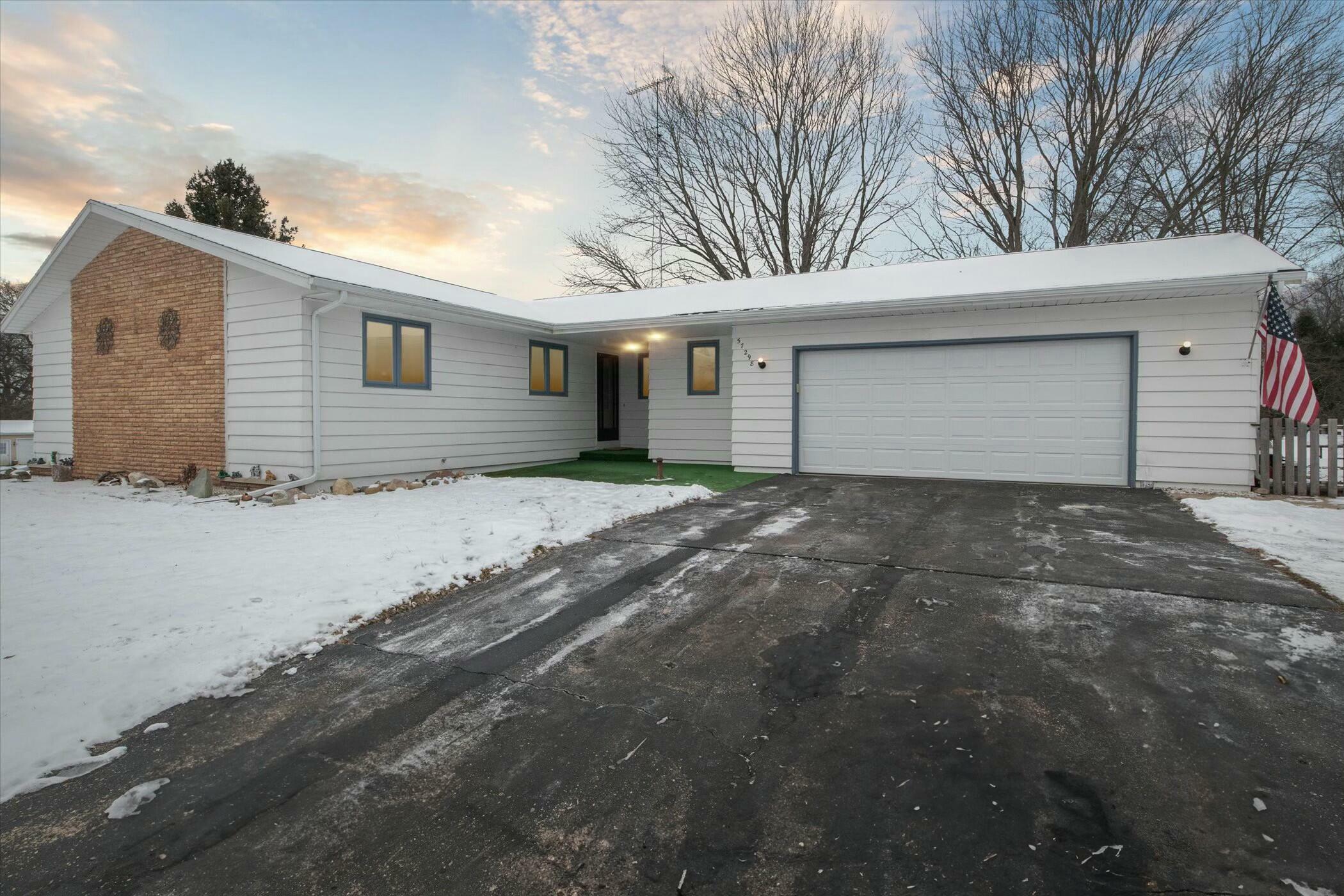 Property Photo:  57298 Gearharts Landing Road  MI 49093 