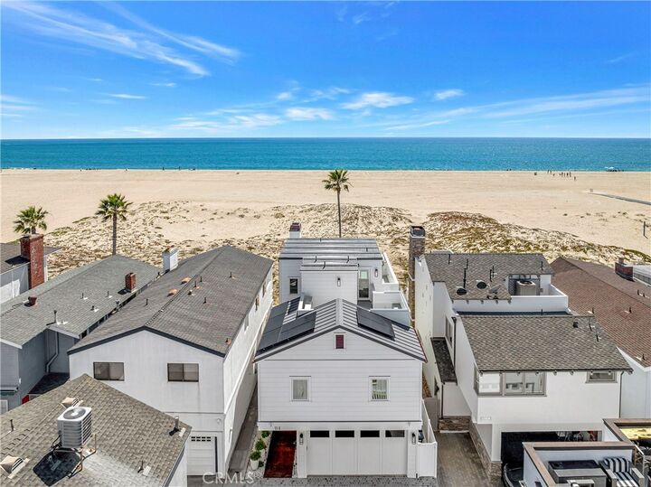Property Photo: 114 Oceanfront E CA 92661