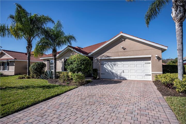 Property Photo:  3217 Birch Tree Lane  FL 33920 