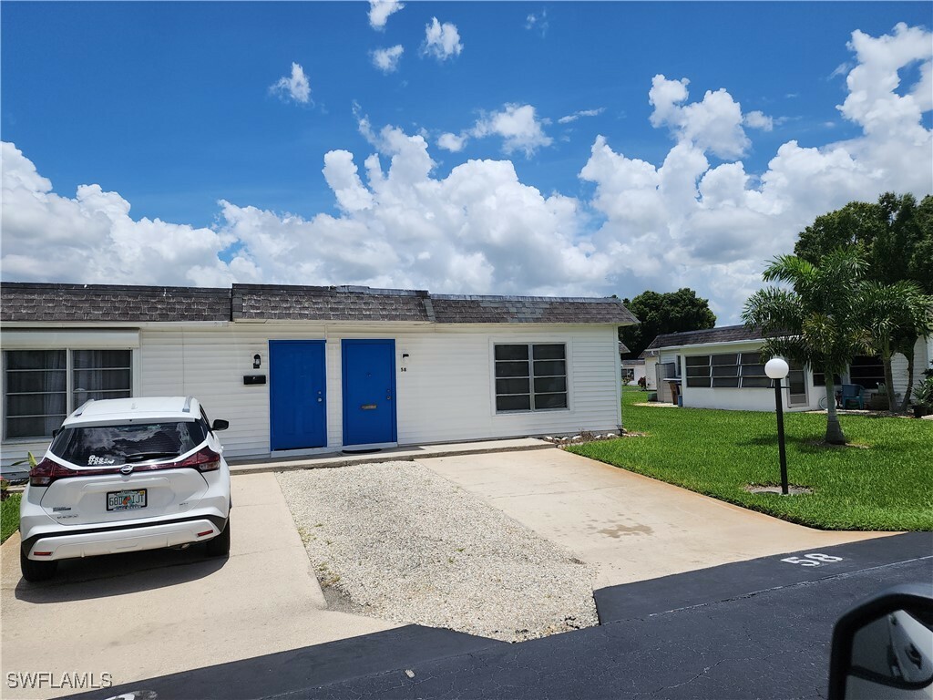 Property Photo:  58 Hamlin Court  FL 33936 