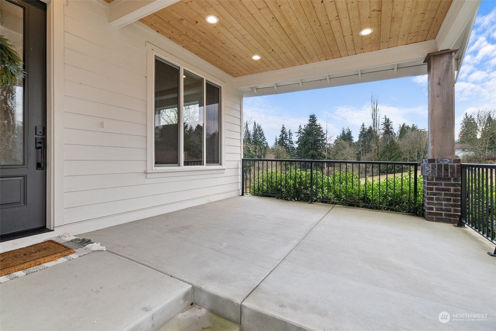 Property Photo:  2031 S Fruitland  WA 98371 