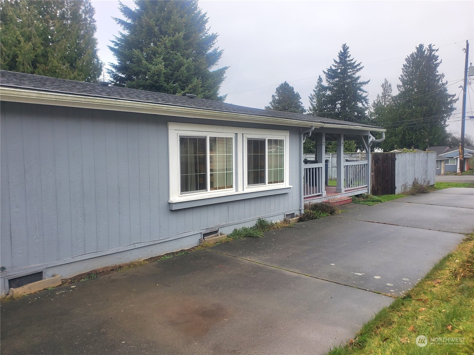 Property Photo:  10037  1st Avenue S  WA 98168 