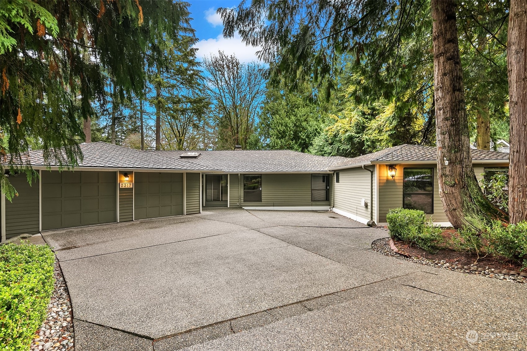 2317  Sahalee Drive E  Sammamish WA 98074 photo