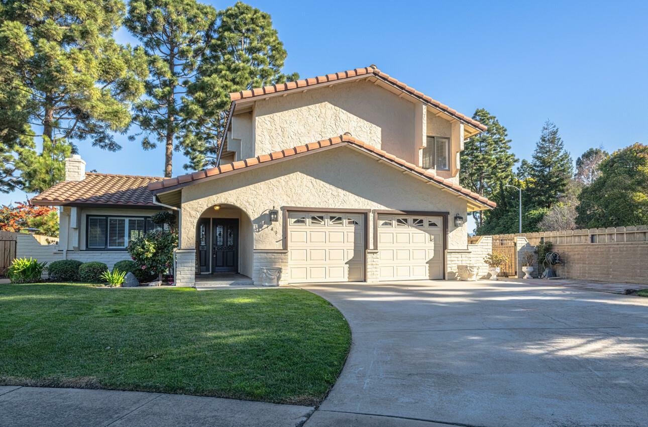 Property Photo:  1141 Greenwood Place  CA 93901 