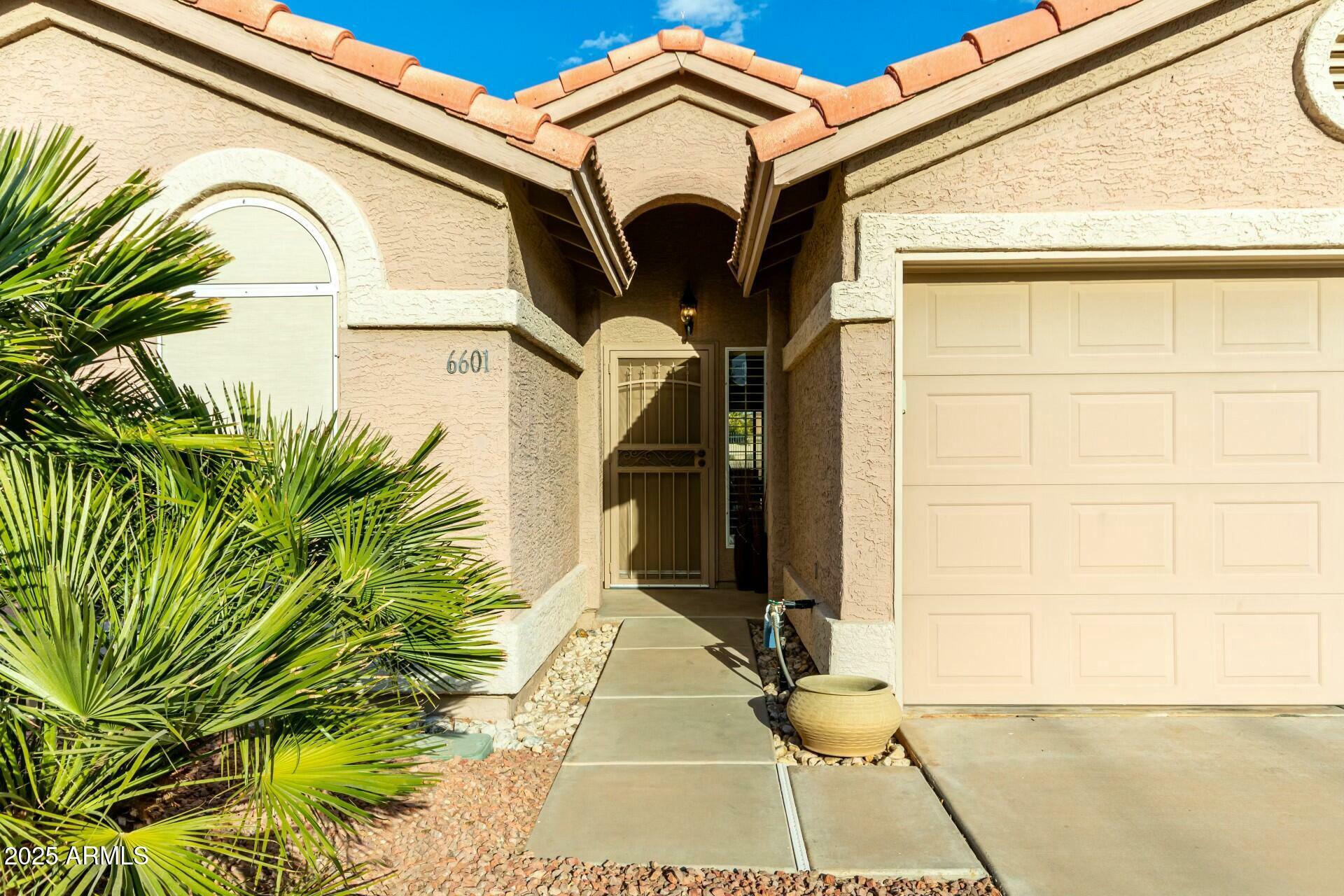 Property Photo:  6601 S Oakmont Drive  AZ 85249 