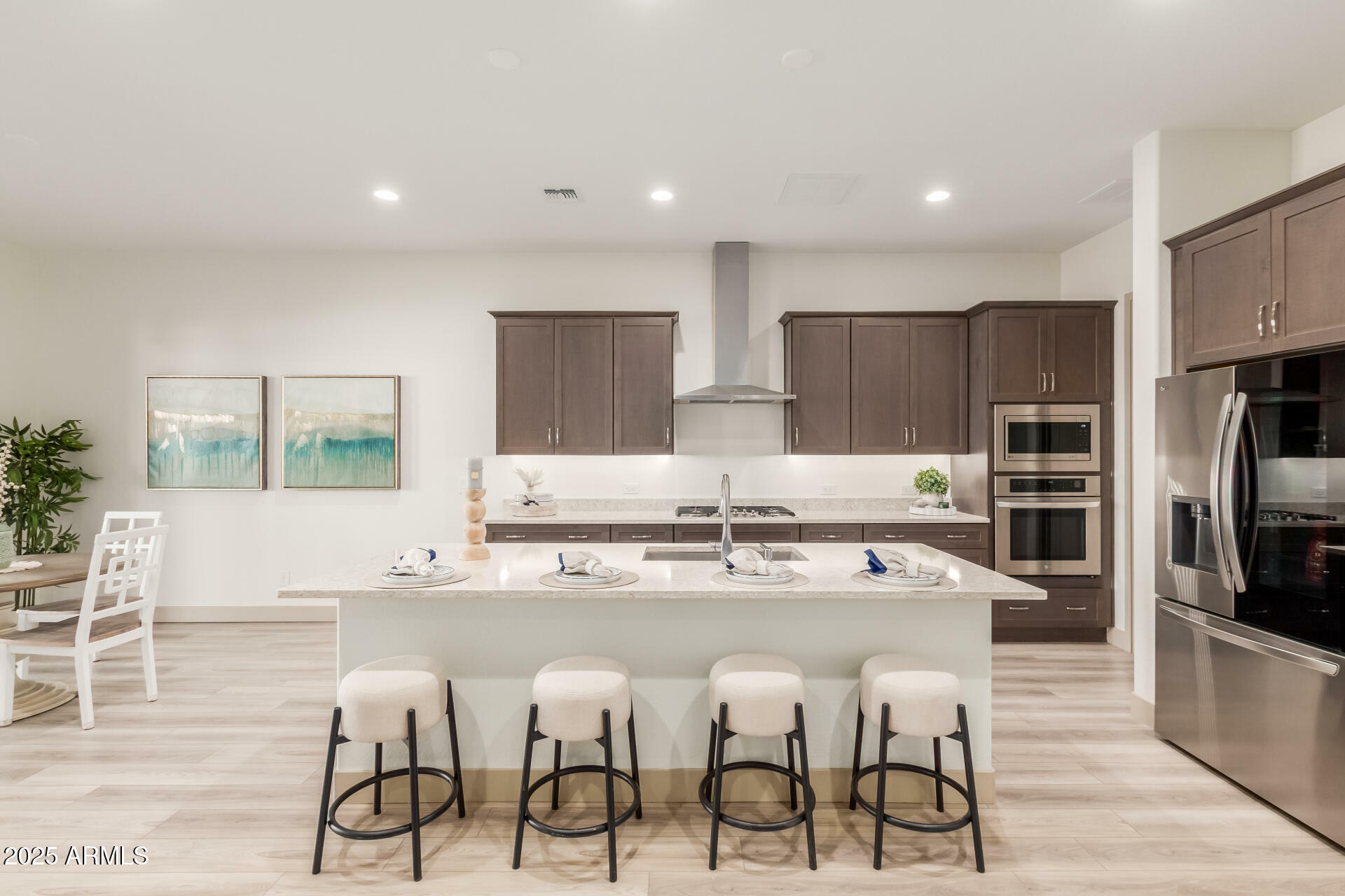 Property Photo: 16884 W Pinchot Avenue AZ 85395