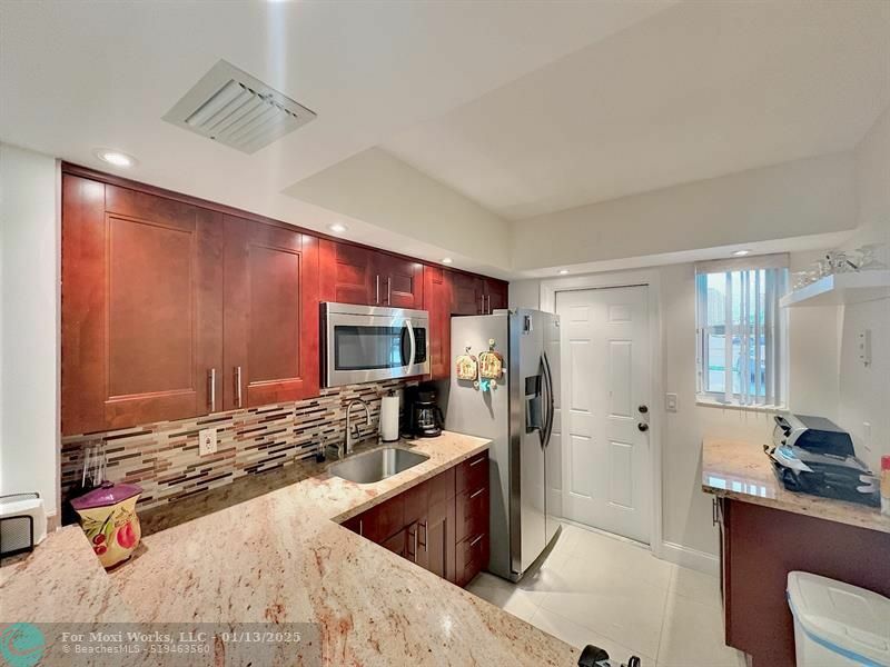 Property Photo:  1333 E Hallandale Beach Blvd 106  FL 33009 