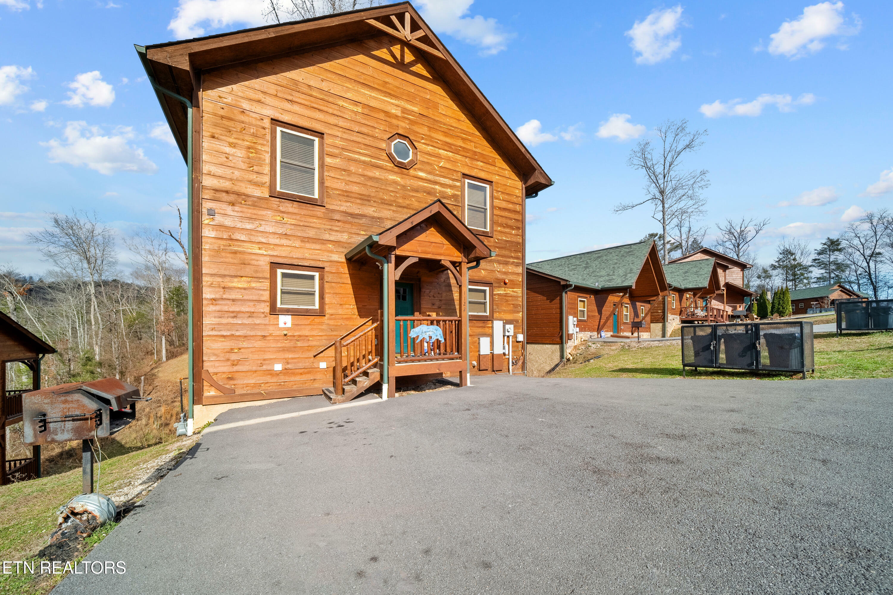 Property Photo:  1122 Greenbriar Village Lane  TN 37738 