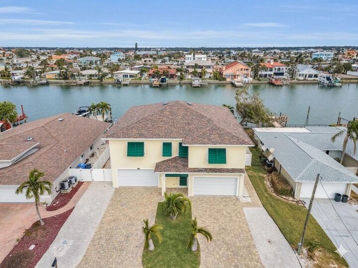 Property Photo:  11325 5th Street E  FL 33706 