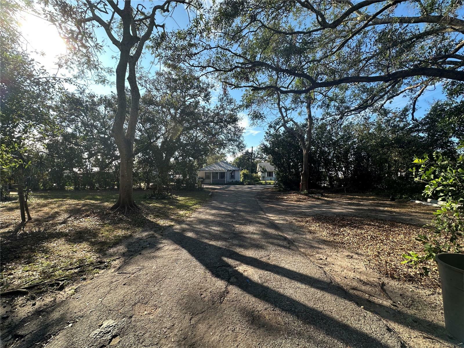 Property Photo: 121 Christie Avenue FL 34232