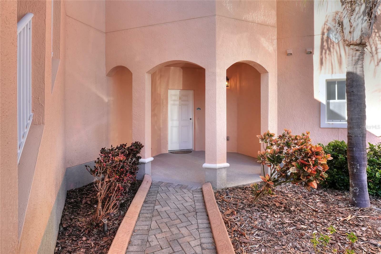 Property Photo:  3951 Serenade Lane 3951  FL 33811 