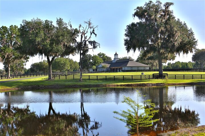 Property Photo: 13375 W Highway 318 FL 32696