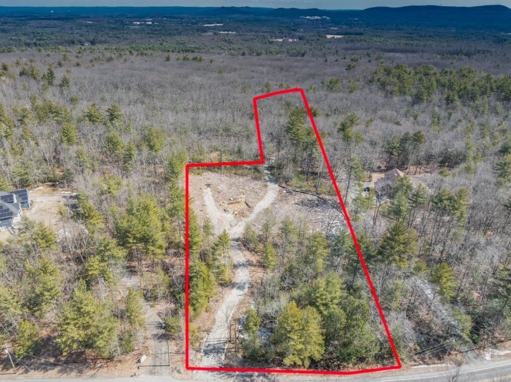 Property Photo:  342 Southampton Rd  MA 01027 