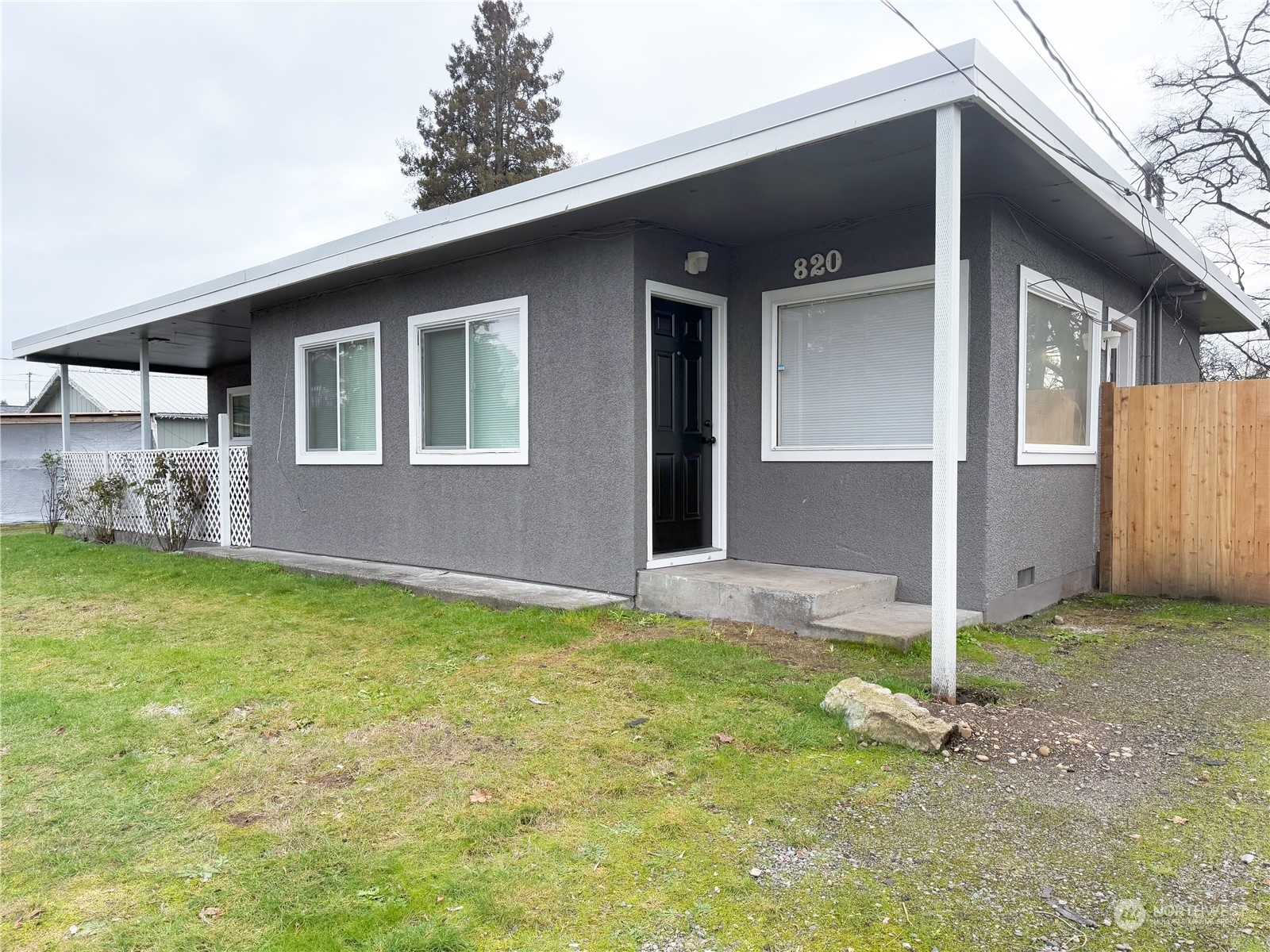 Property Photo:  818  108th Street S  WA 98444 