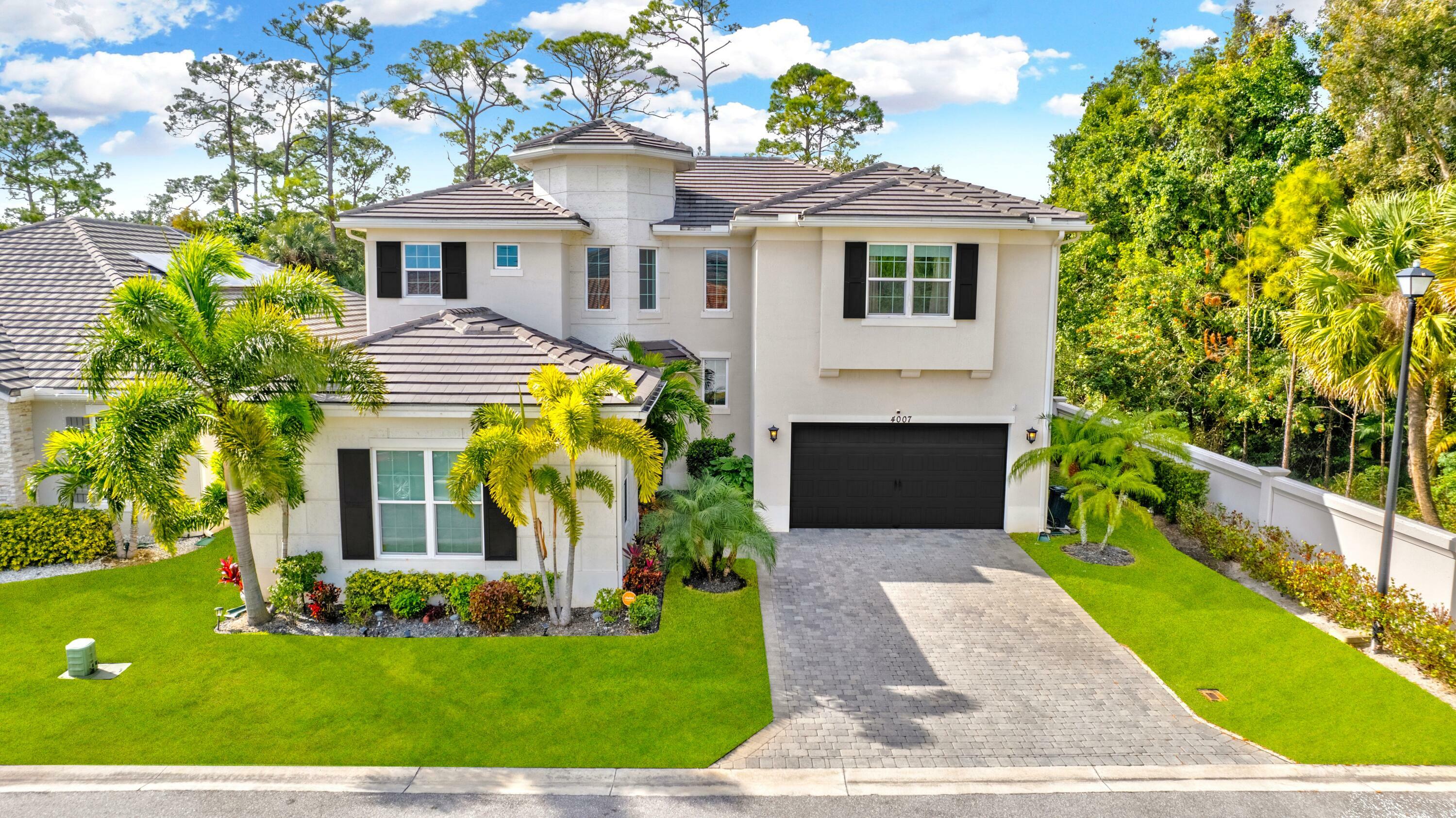Property Photo: 4007 Cascade Falls Circle FL 33467