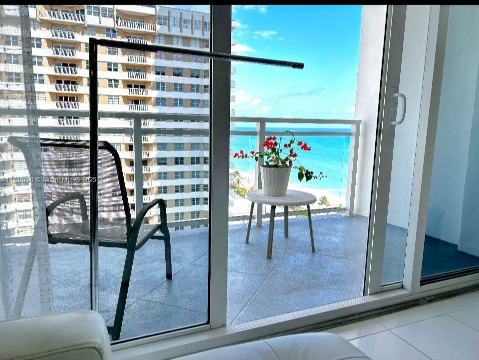 Property Photo:  2030 S Ocean Dr 1725  FL 33009 