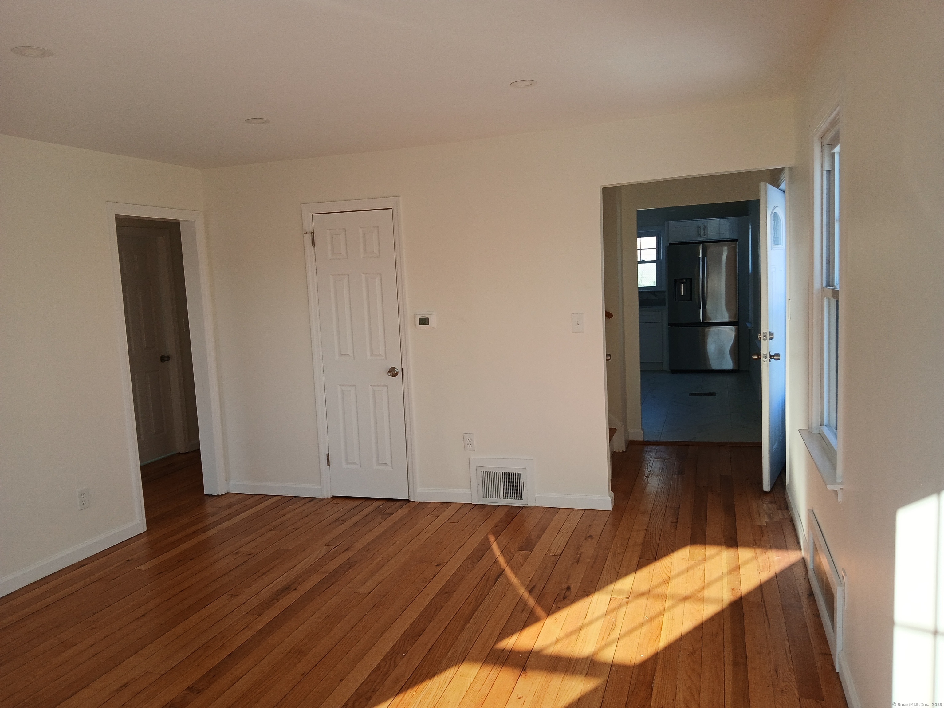 Property Photo:  11 Colony Street  CT 06615 