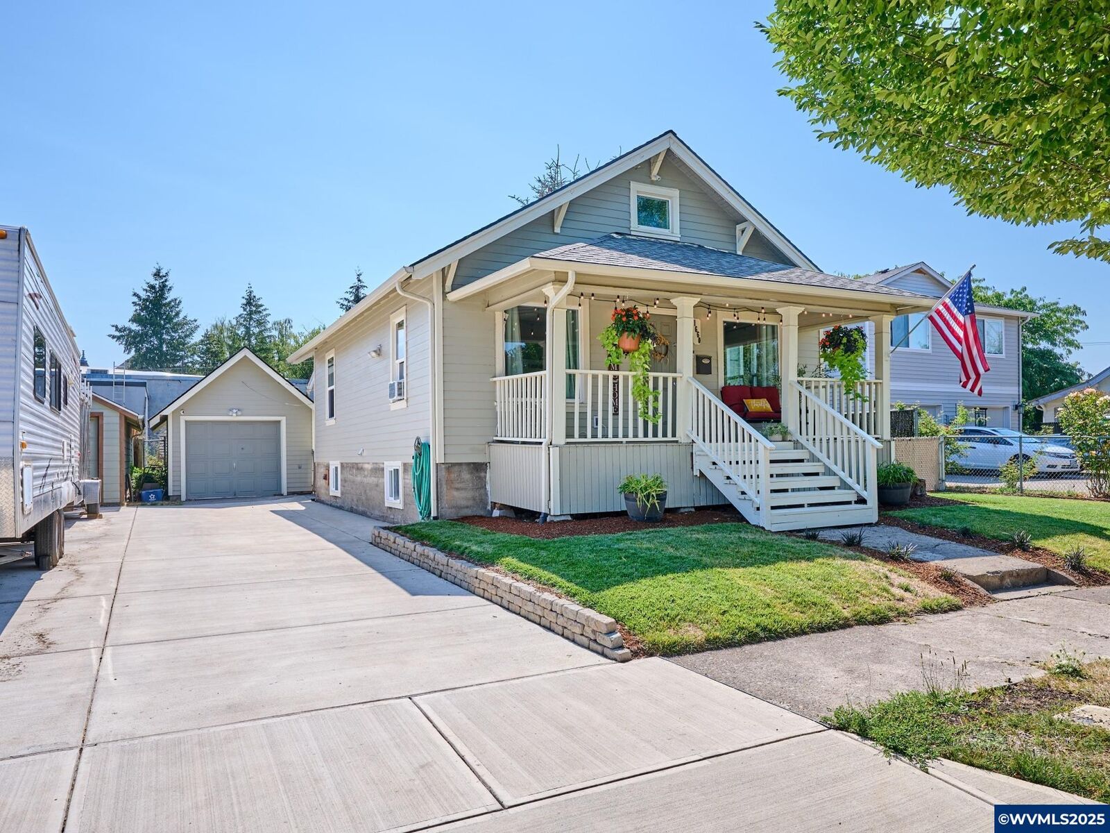 Property Photo:  1660  Cottage St NE  OR 97301 