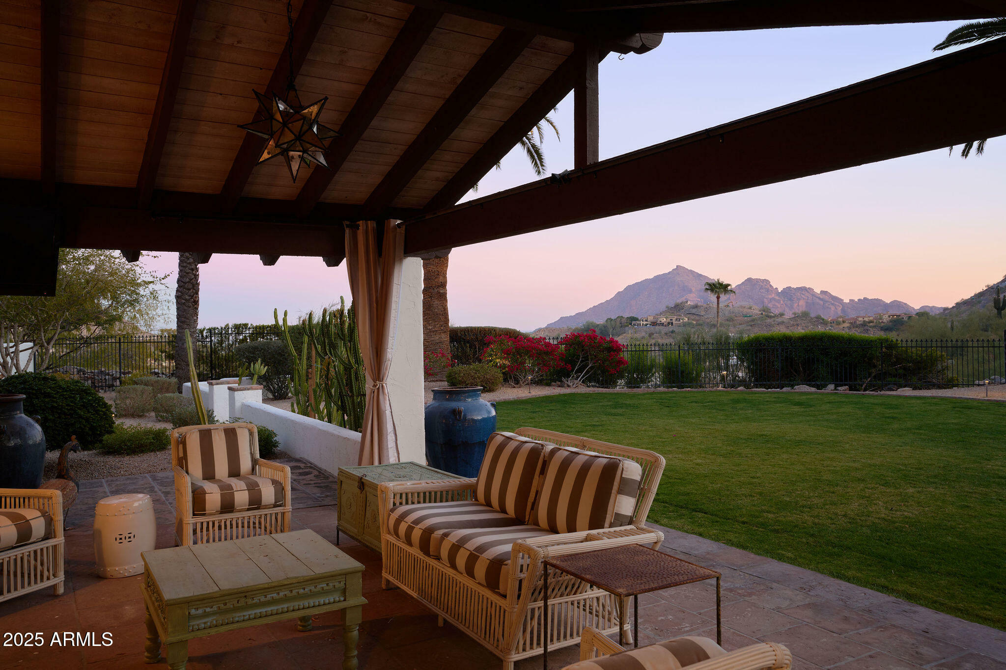 Property Photo: 7348 N Red Ledge Drive AZ 85253