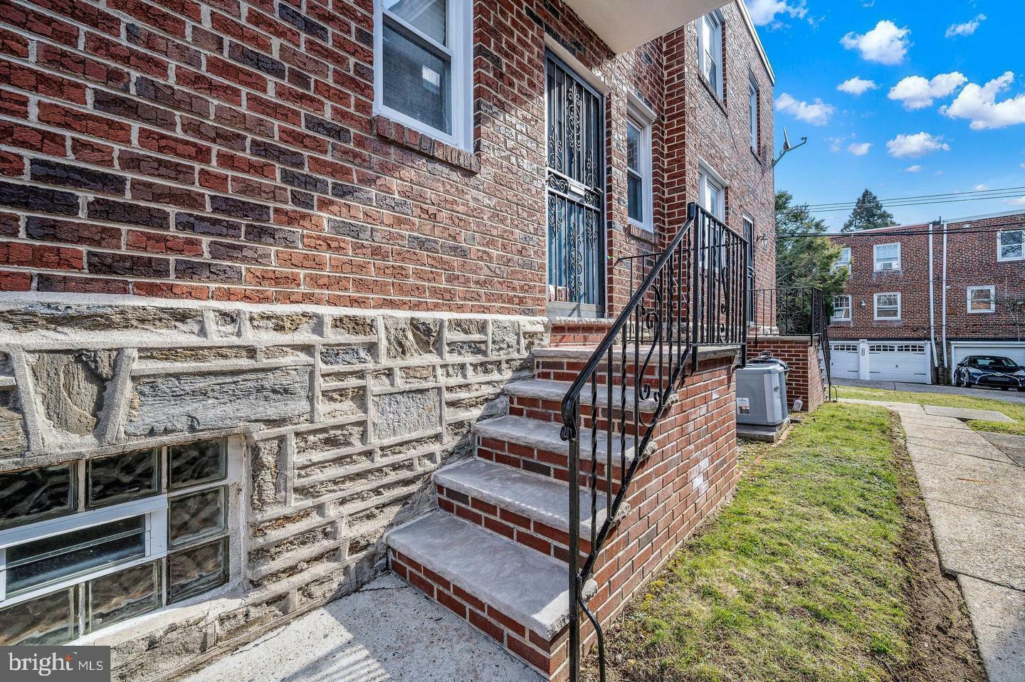 Property Photo:  1032 E Slocum Street  PA 19150 