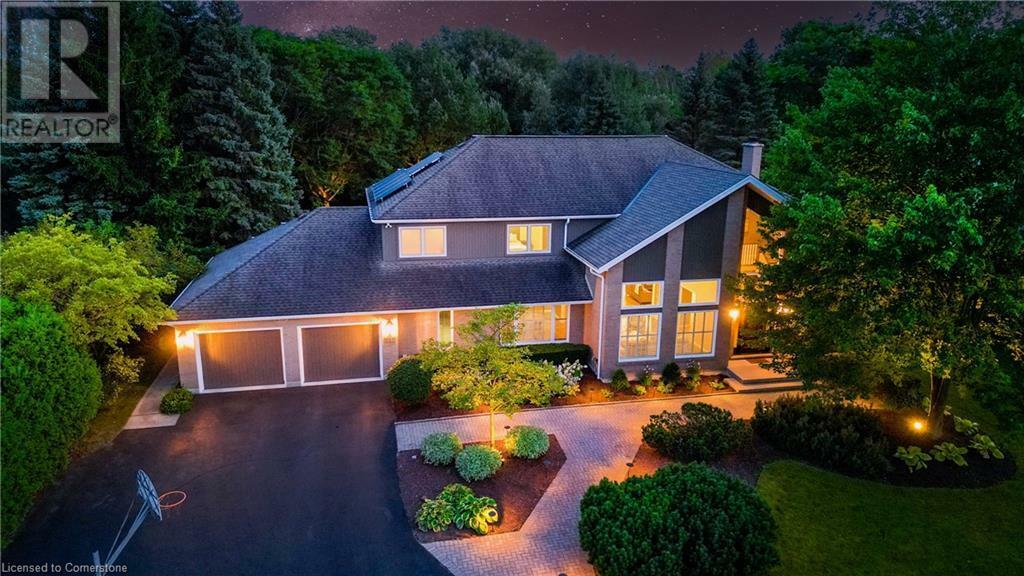 Photo de la propriété: 587 Manorwood Court ON N2K 3L7