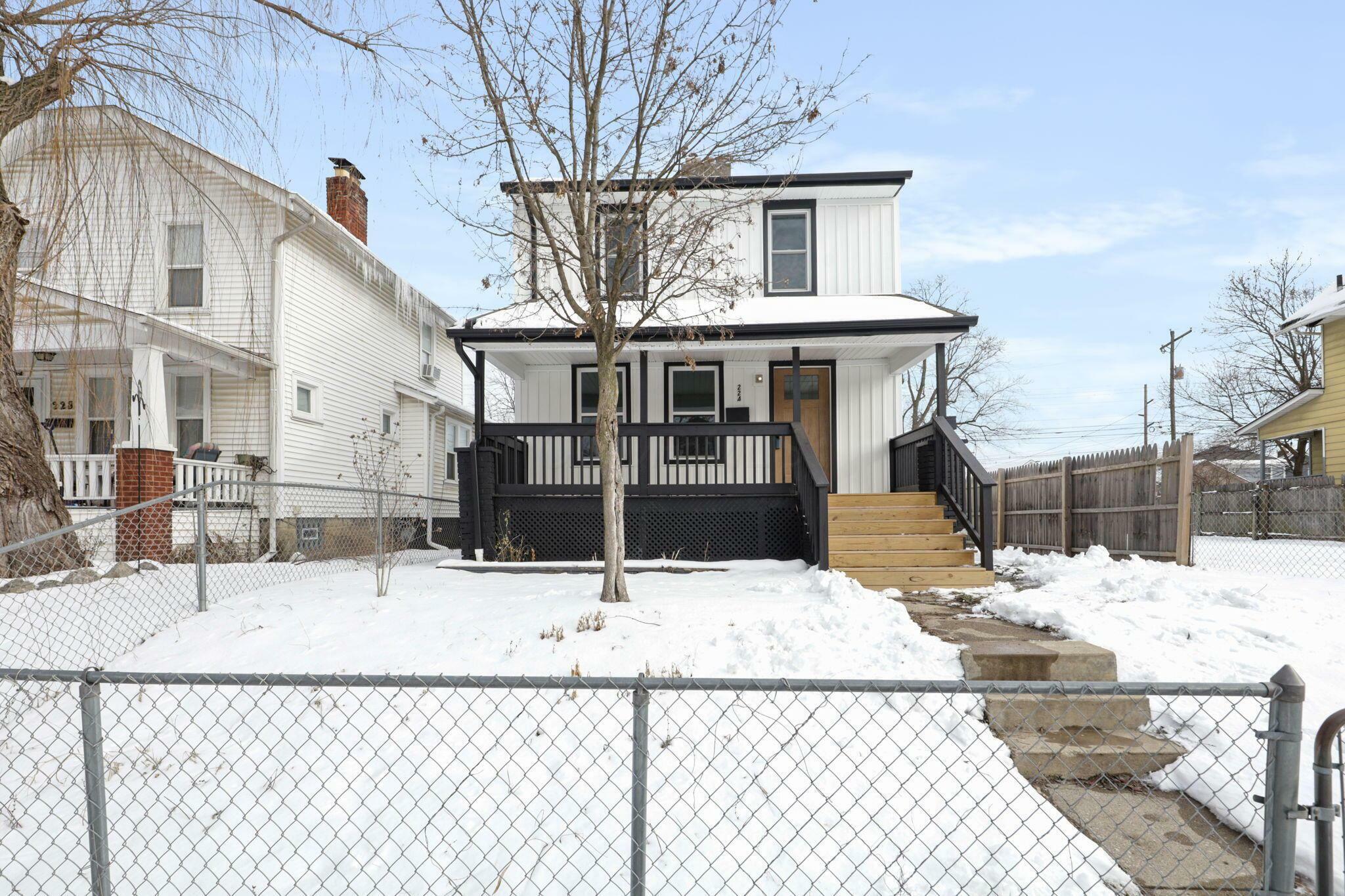 Property Photo:  224 N Oakley Avenue  OH 43204 