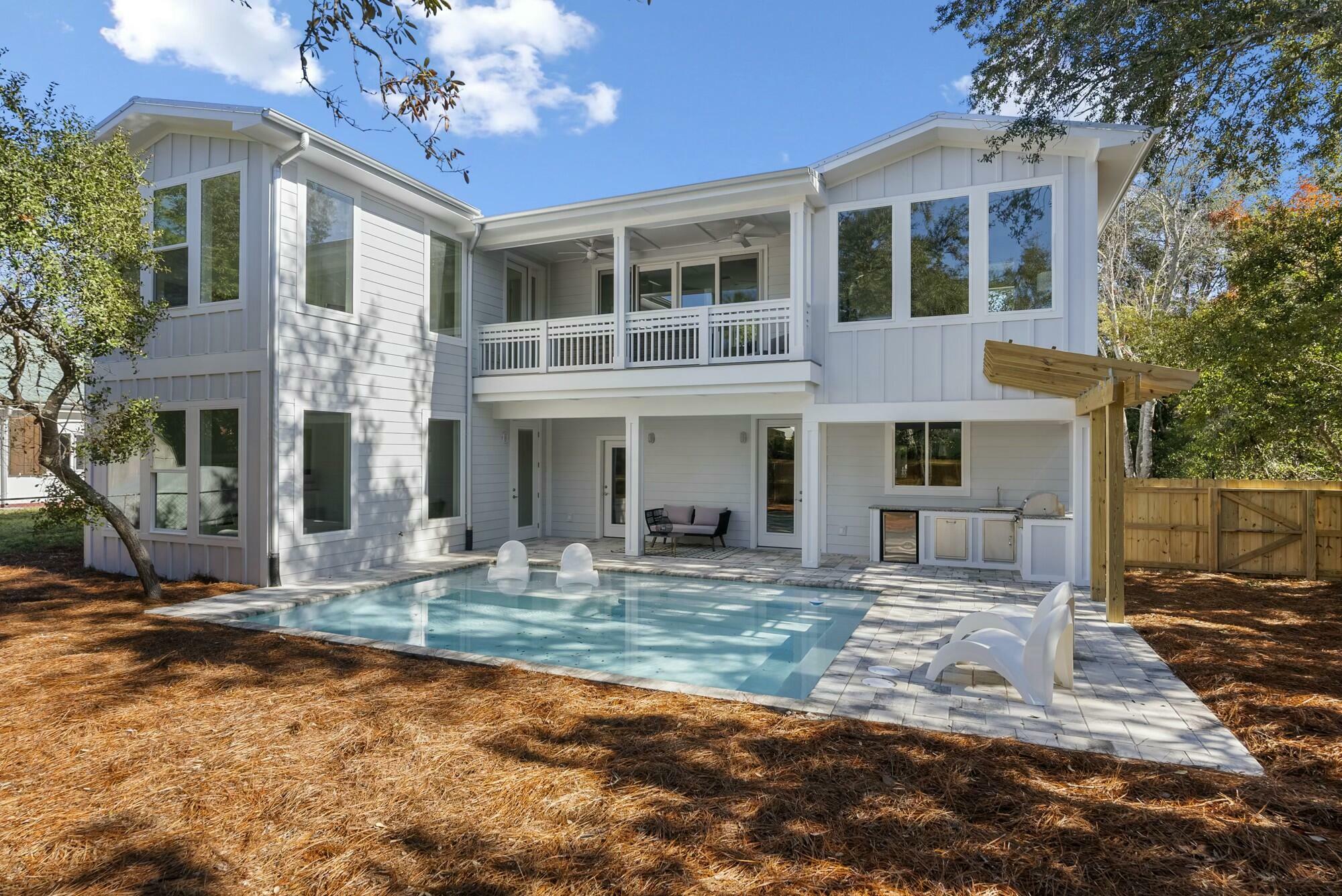 Property Photo:  465 Seacrest Drive  FL 32461 