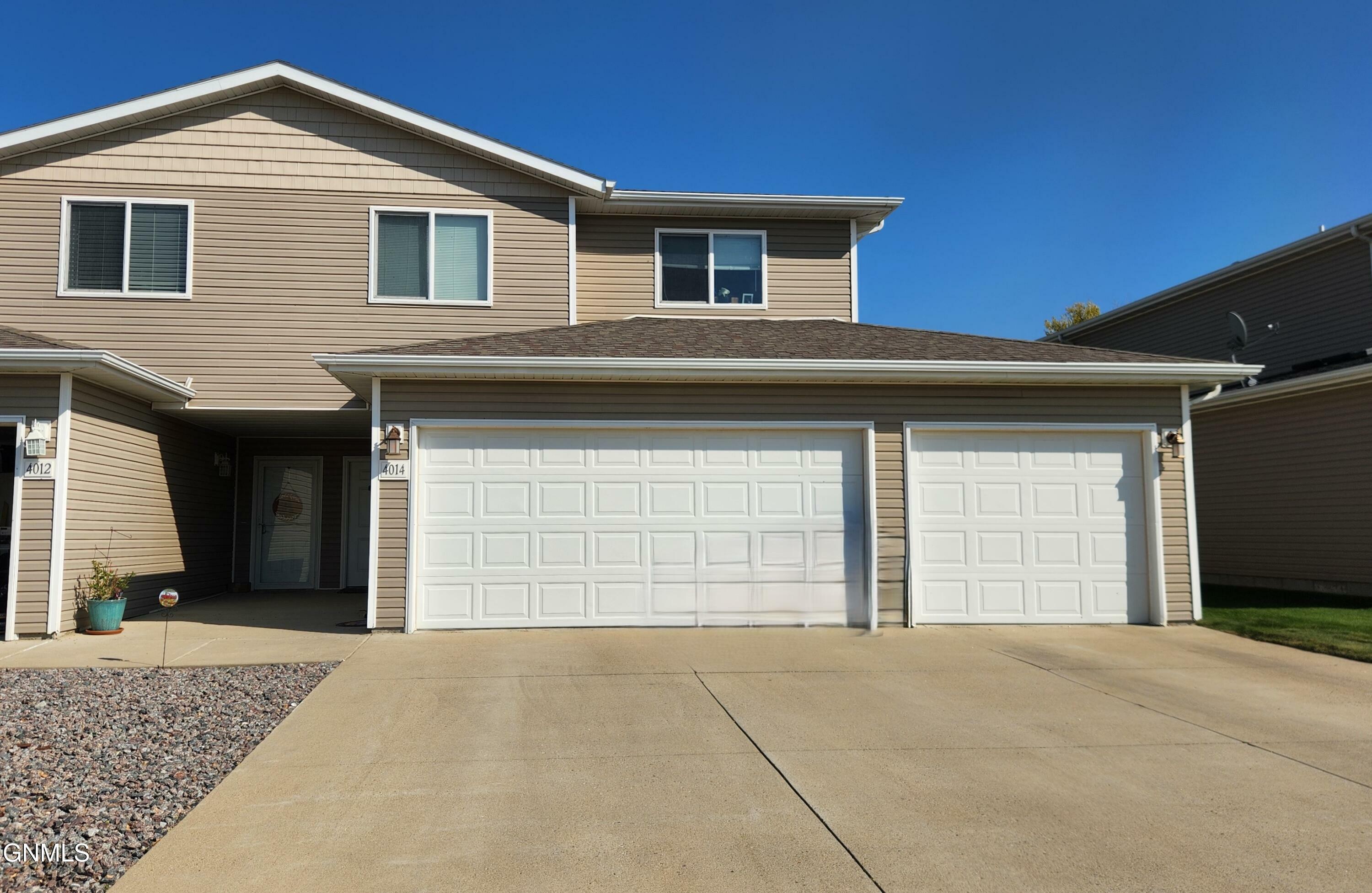 Property Photo:  4014 South Bay Drive SE  ND 58554 