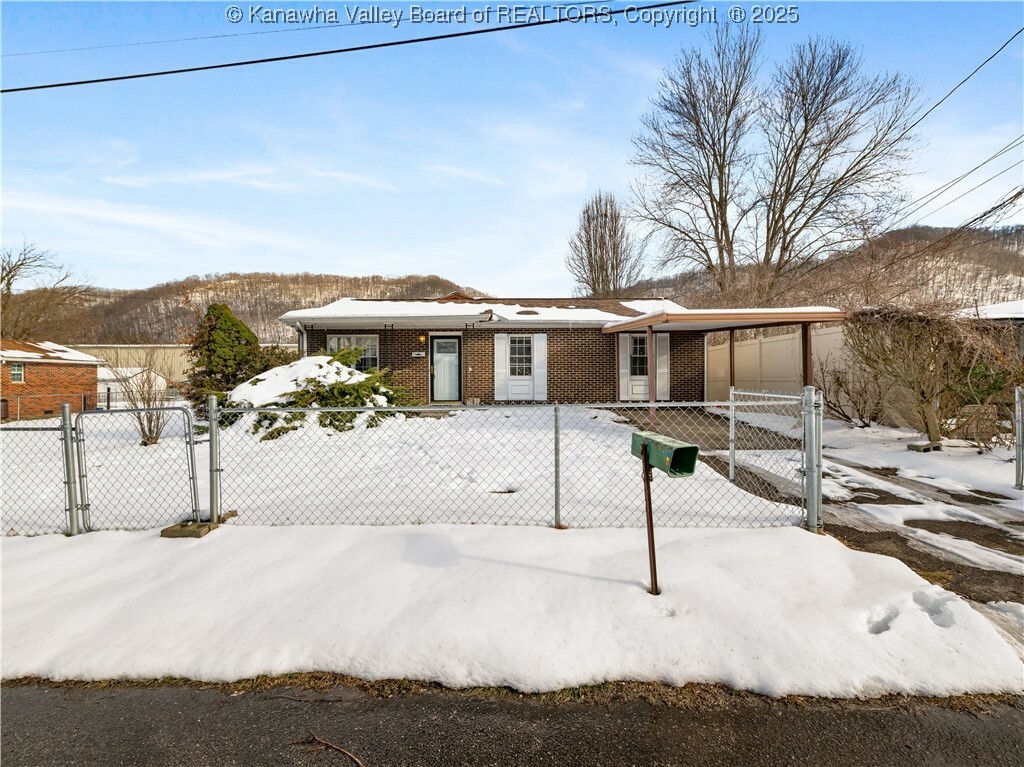 5010 Elaine Drive  Charleston WV 25306 photo
