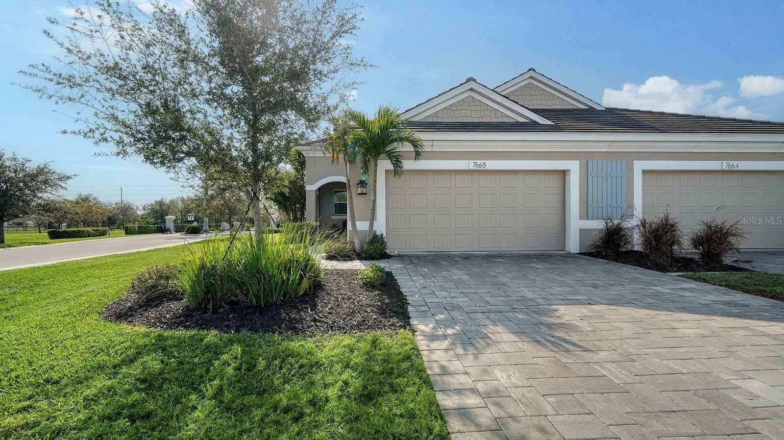 Property Photo:  7668 Registrar Way  FL 34243 