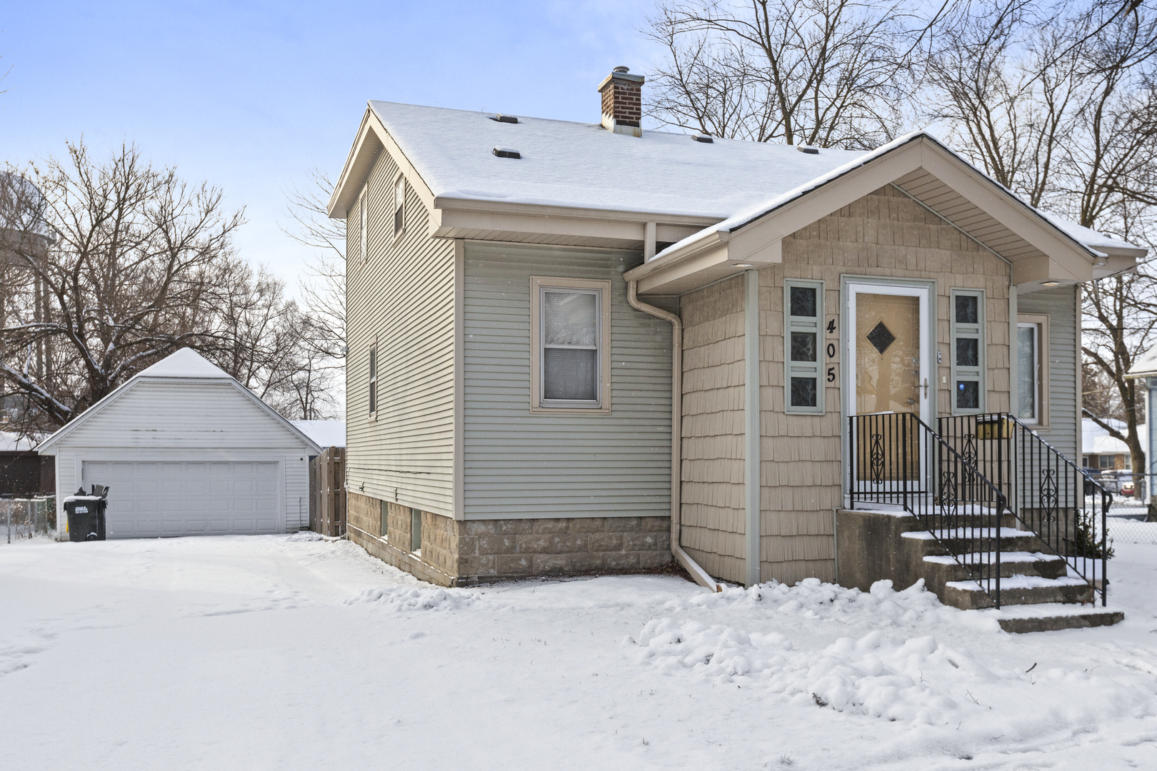 Property Photo:  405 E Eleanor Street  IL 60476 