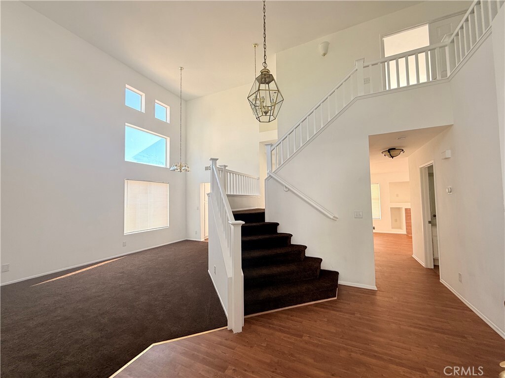 Property Photo:  1850 E Avenue S4  CA 93550 