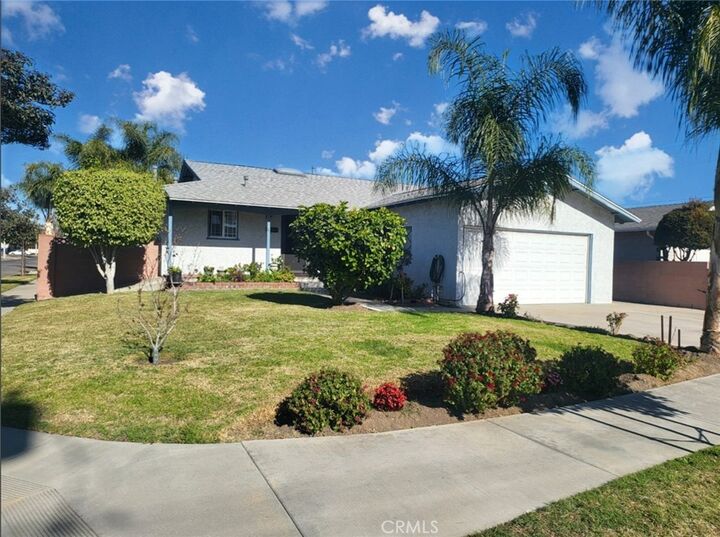 Property Photo:  9825 Hoback Street  CA 90706 