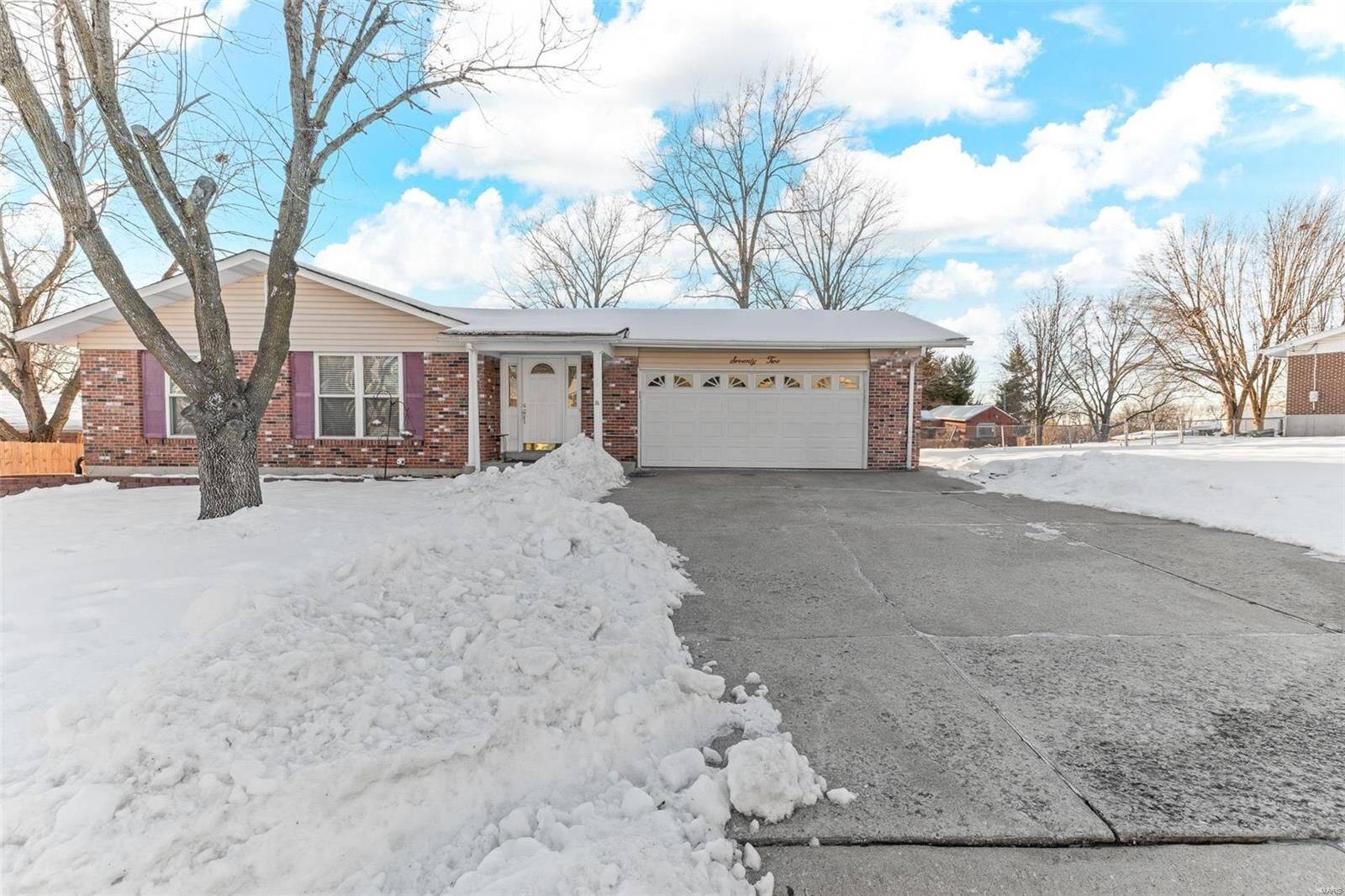 Property Photo: 72 Willow Way MO 63304