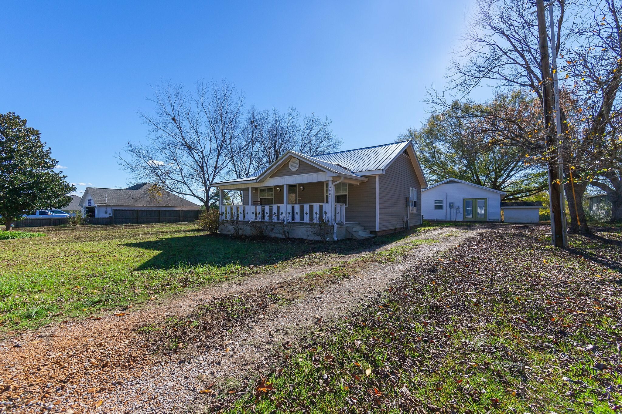 Property Photo:  660 Jacks Creek Cv A&B  TN 38340 