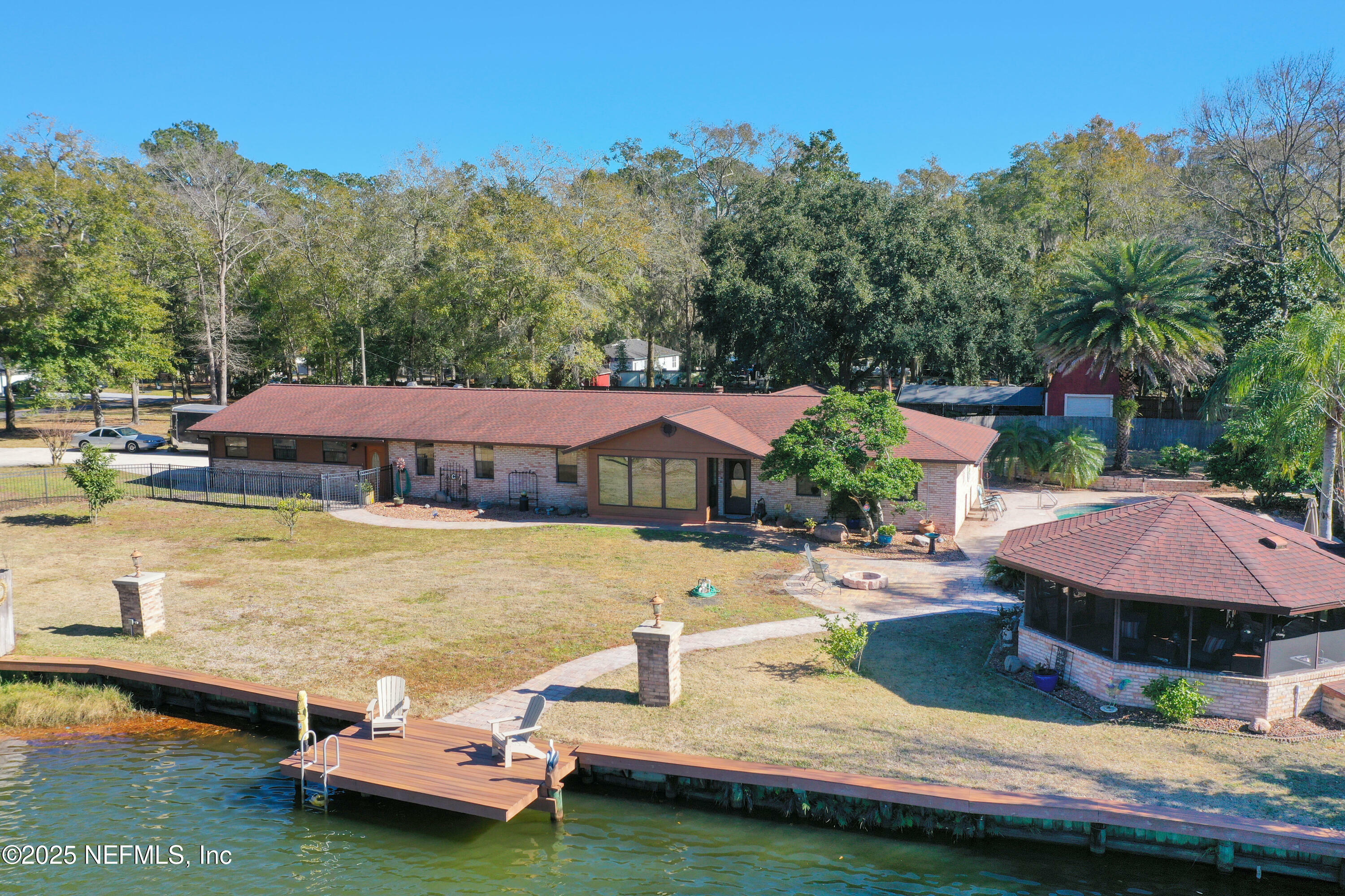 Property Photo:  760 Ebb Tide Drive  FL 32003 