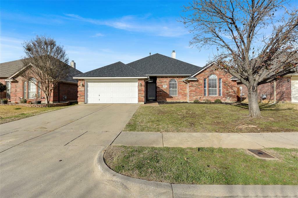 Property Photo:  8929 Saranac Trail  TX 76118 