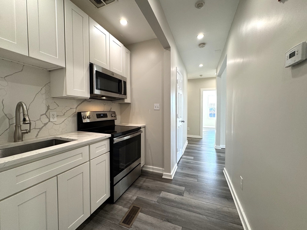 Property Photo:  75 Williams Street 2R  MA 02150 