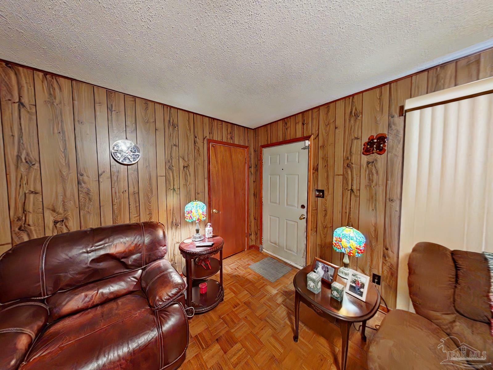 Property Photo:  3115 Partridge Dr  FL 32526 