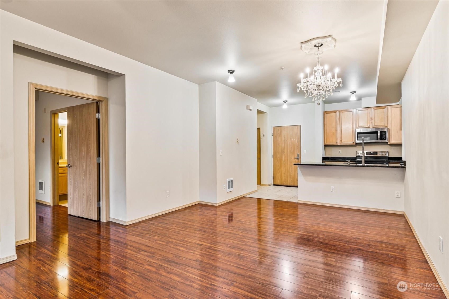 Property Photo:  500  Darby Drive 104  WA 98226 