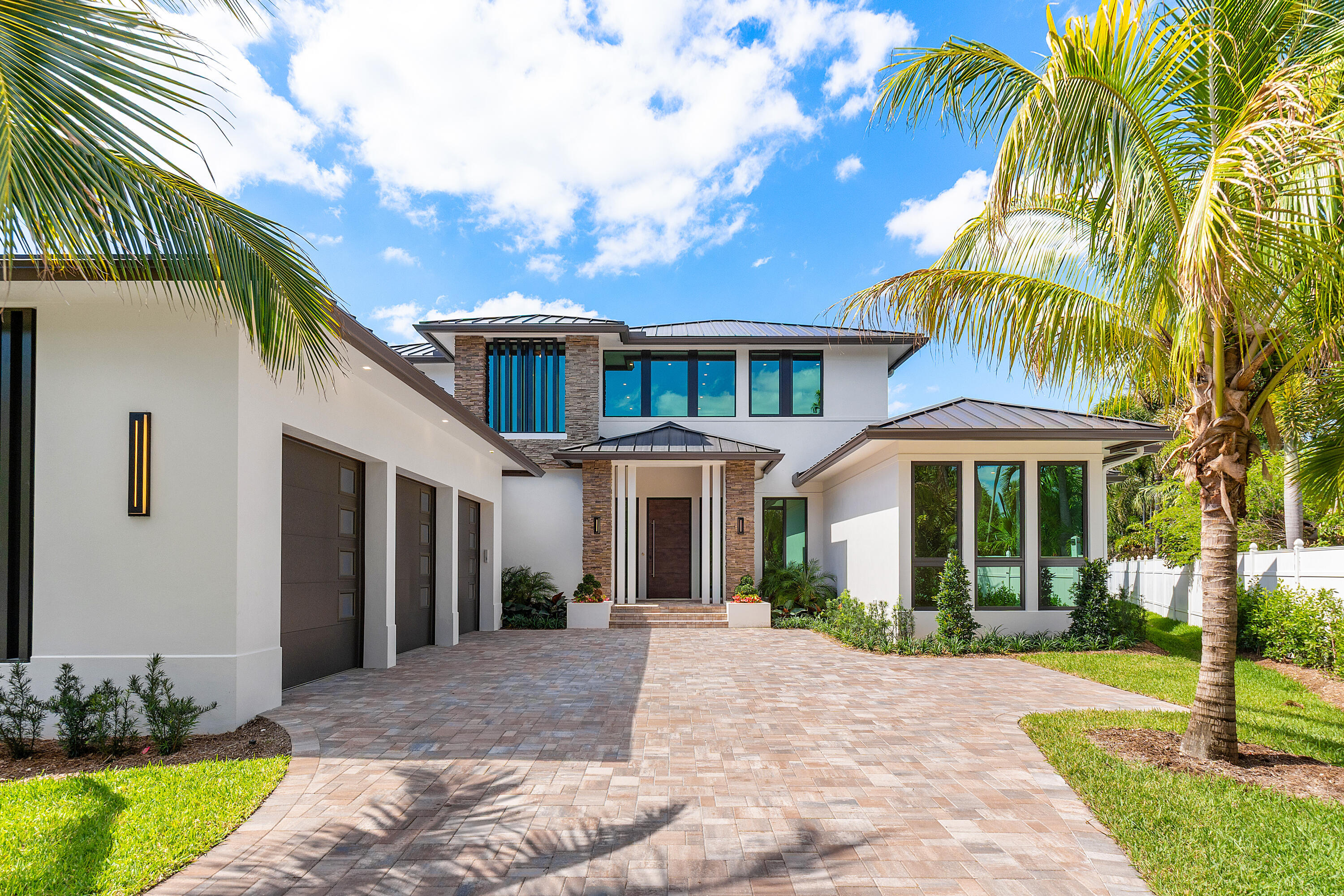 Property Photo: 3100 Palm Drive FL 33483