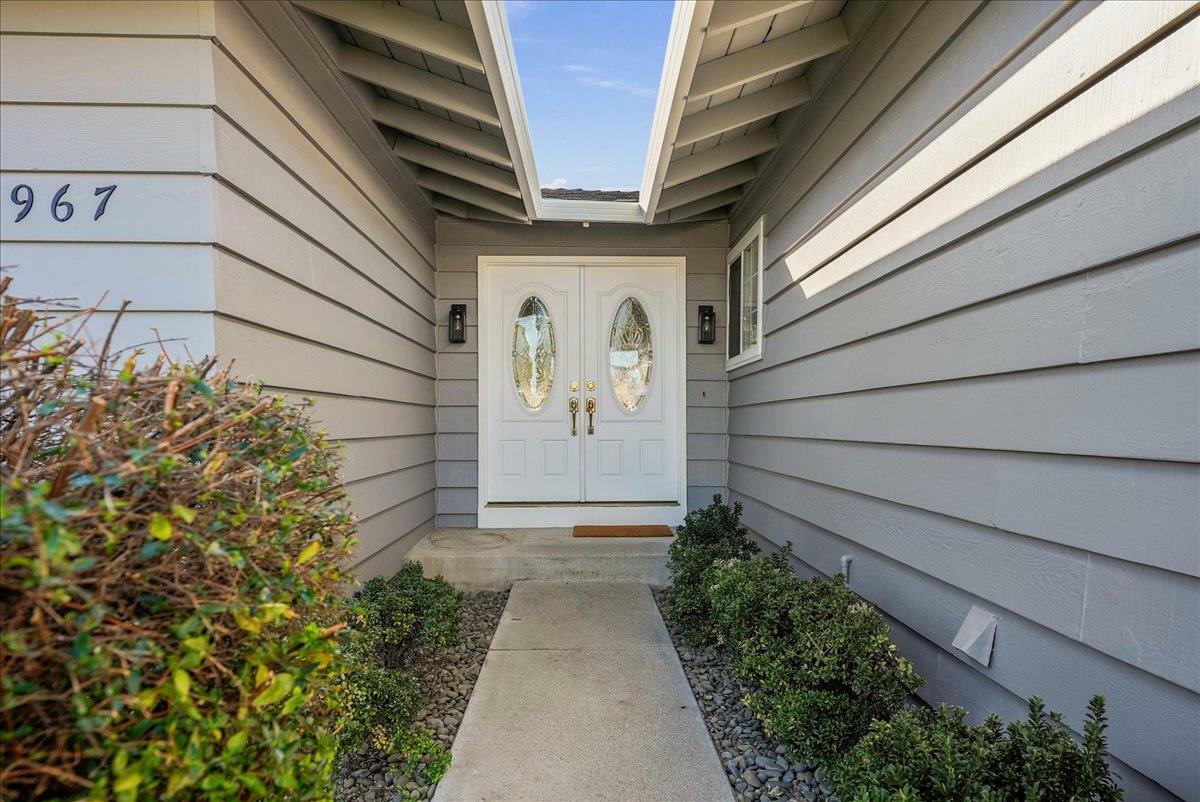 Property Photo:  5967 Garces Avenue  CA 95123 