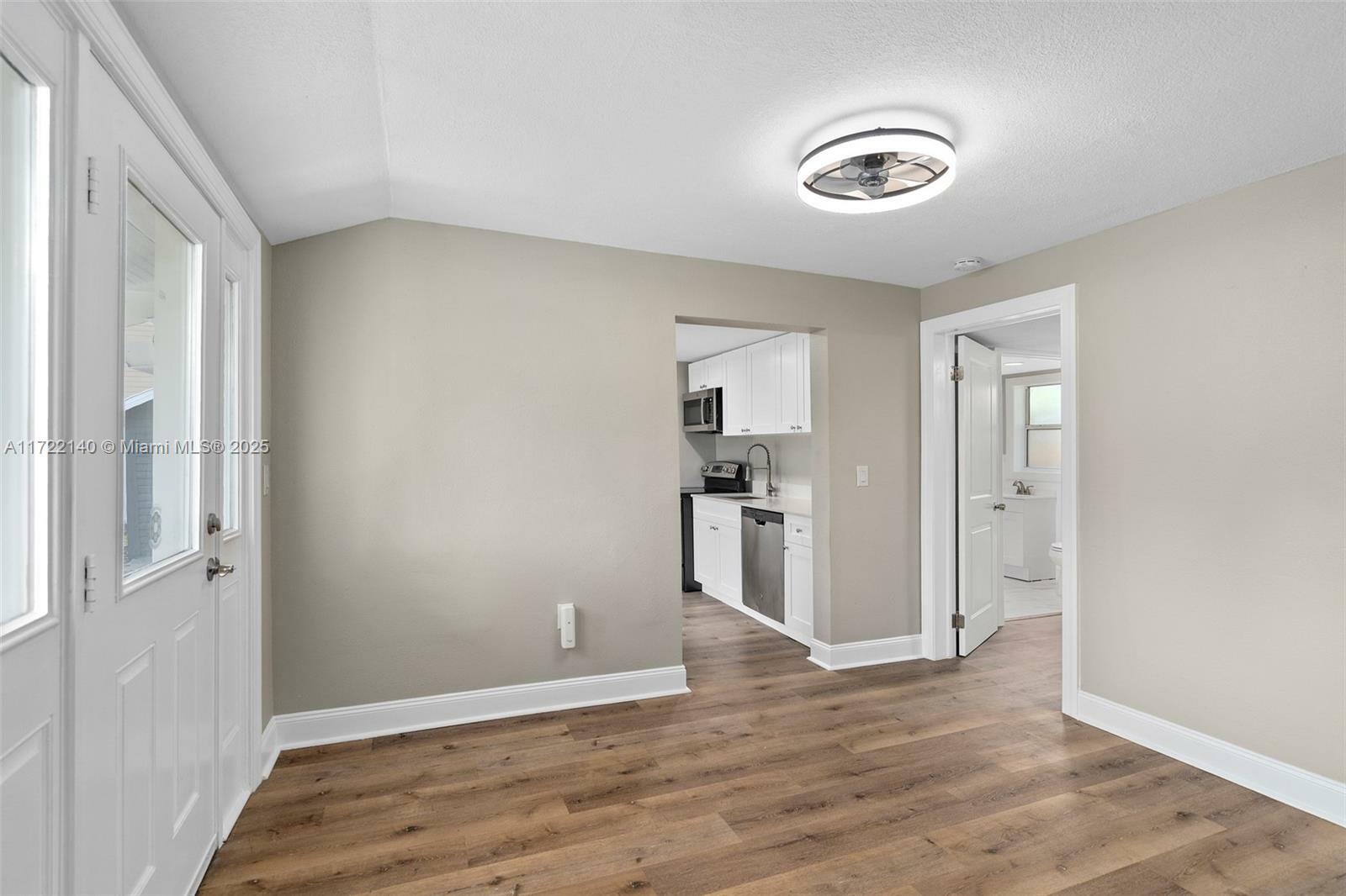 Property Photo:  17 S Mary St 2  FL 32726 