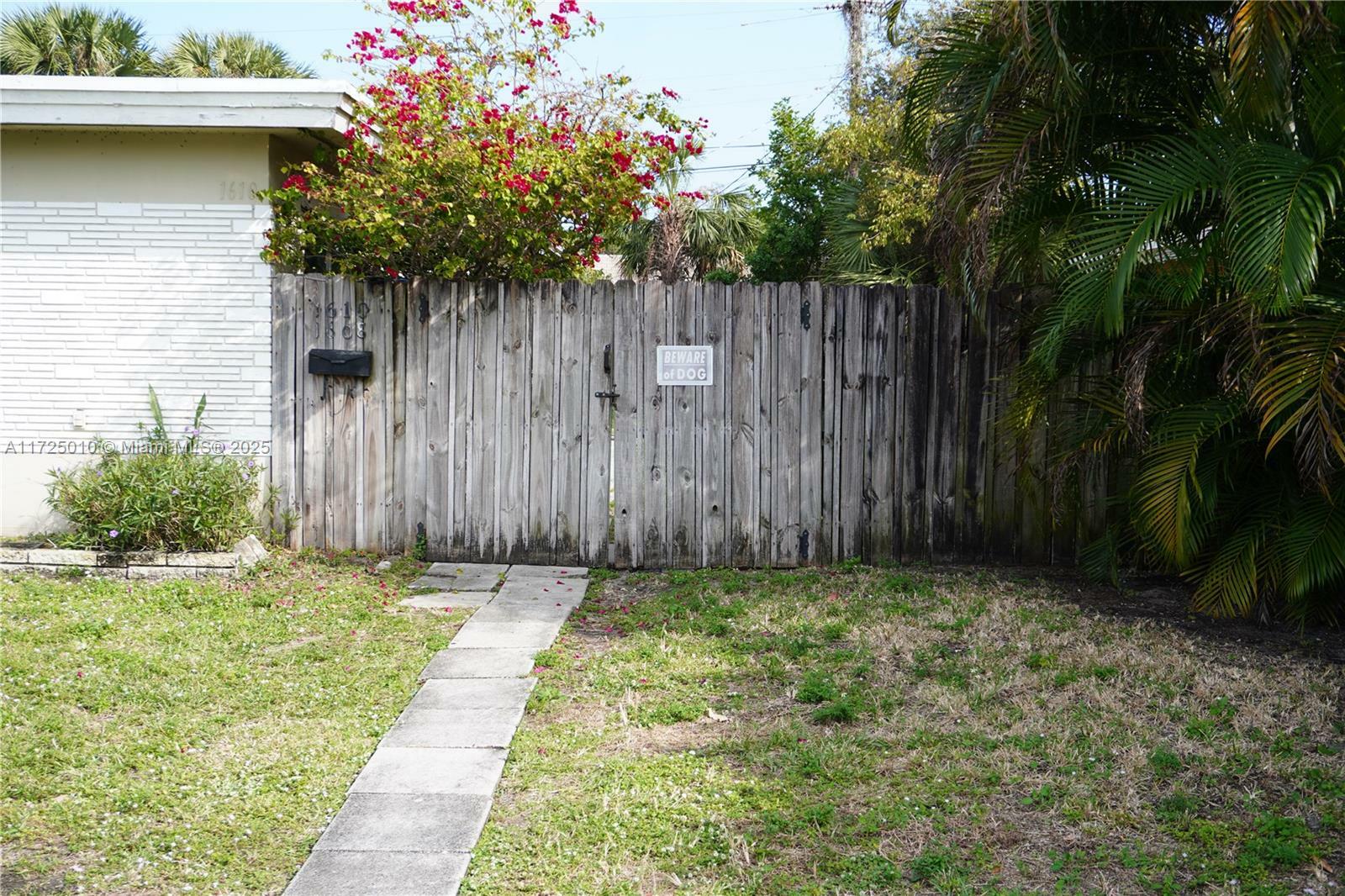 Property Photo:  1608 NW 9th Ave  FL 33311 