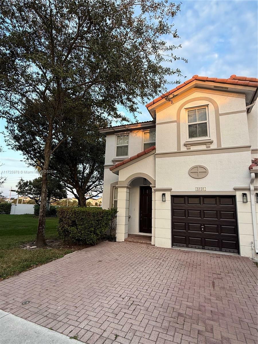 Property Photo:  8191 NW 107th Ct 8191  FL 33178 