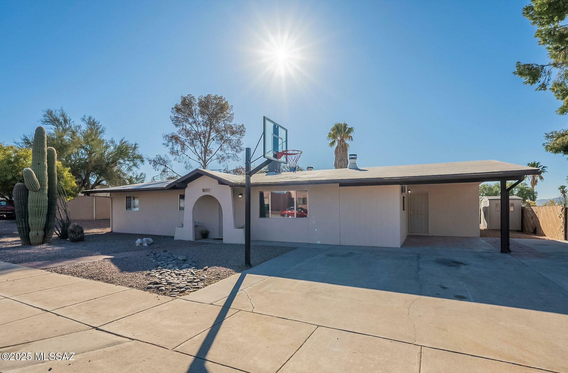 Property Photo:  3937 W Wild Horse Place  AZ 85741 