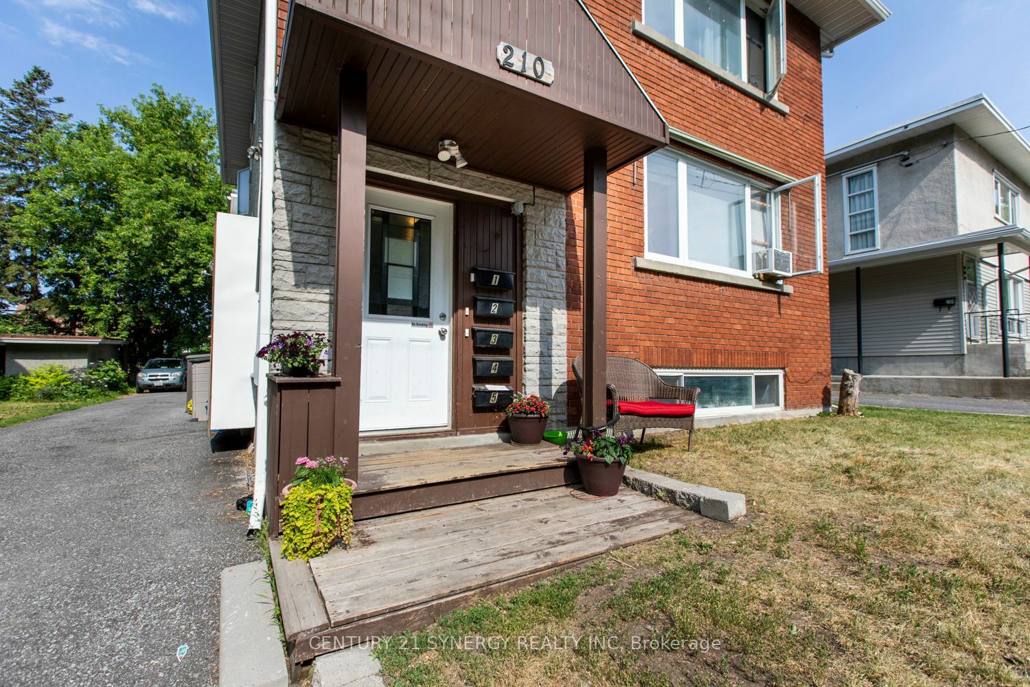 Property Photo:  210 Cantin St 1  ON K1L 6T1 