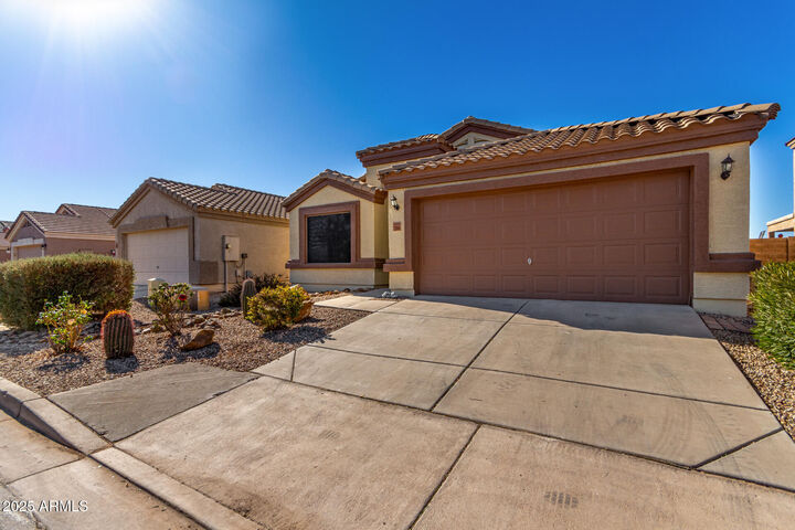 Property Photo:  23944 N High Dunes Drive  AZ 85132 
