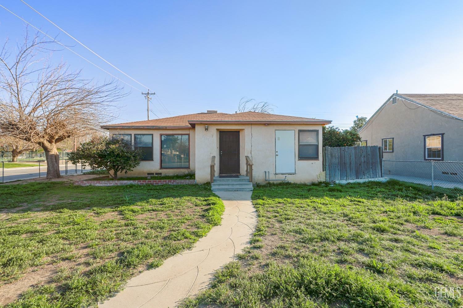 2601 Dracena Street  Bakersfield CA 93304 photo