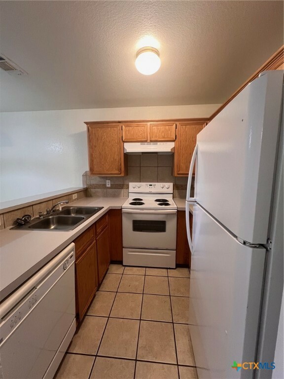 Property Photo: 1402 Chips Drive A TX 76549